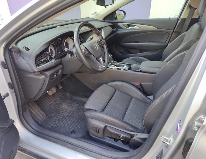 Opel Insignia 10