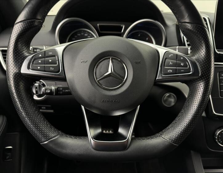 Mercedes-Benz GLE 9