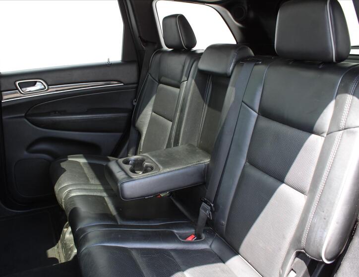 Jeep Grand Cherokee 11