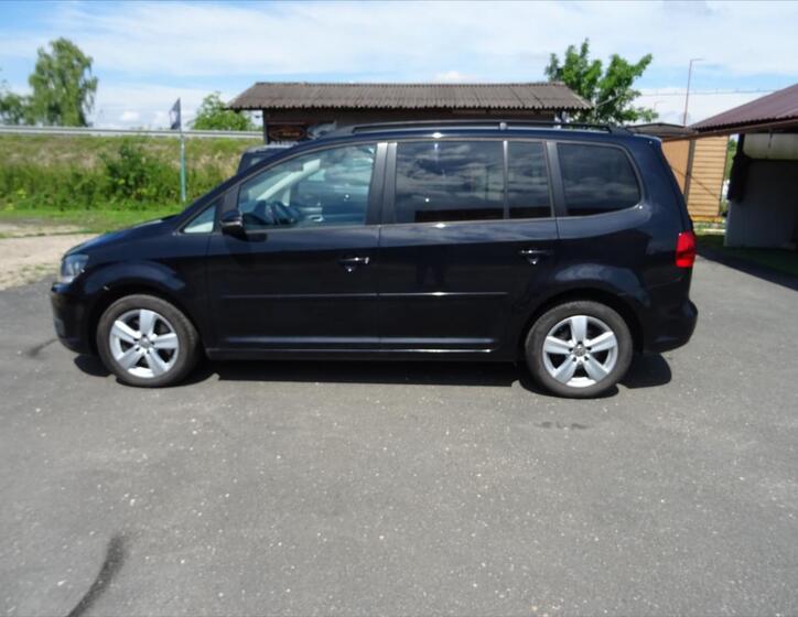 Volkswagen Touran 6