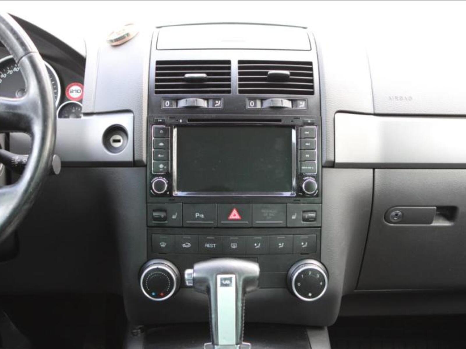 Volkswagen Touareg 26