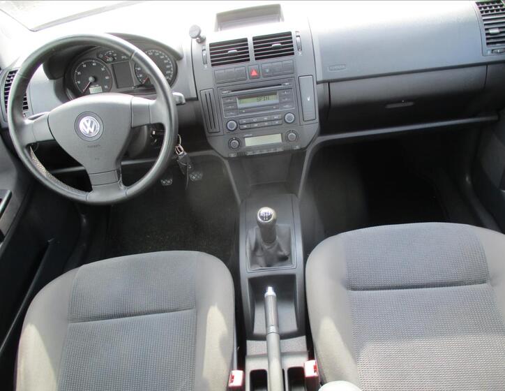 Volkswagen Polo 12
