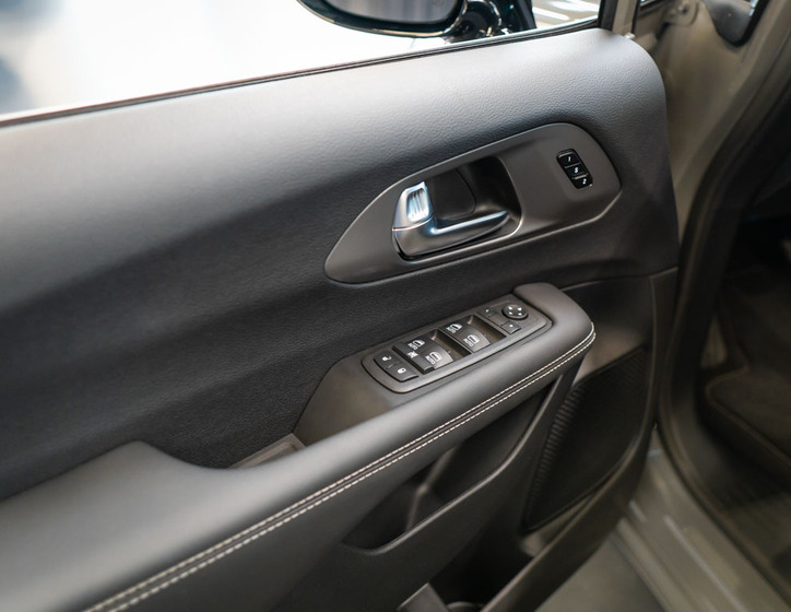 Chrysler Pacifica 16