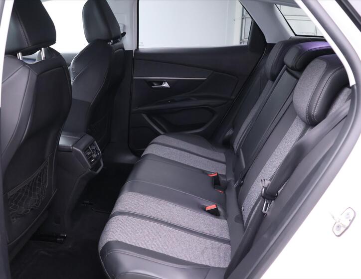 Peugeot 3008 16