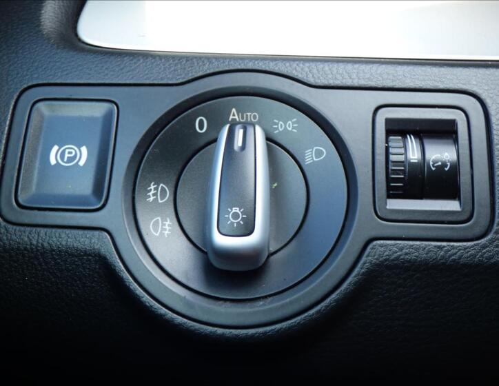 Volkswagen Passat CC 14