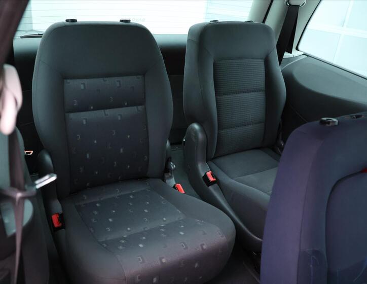 Volkswagen Sharan 12