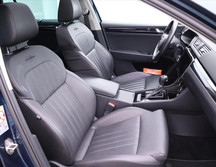 Škoda Superb 15