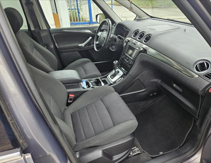Ford Galaxy 7