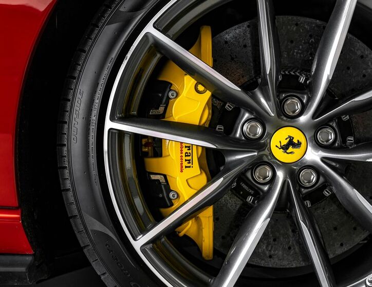 Ferrari 812 14