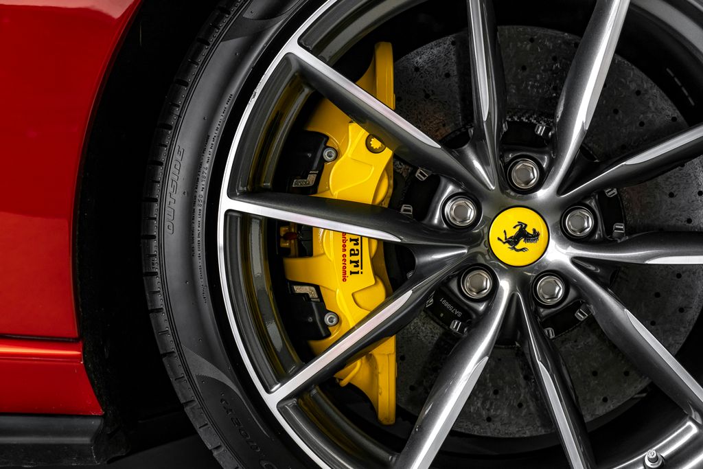 Ferrari 812