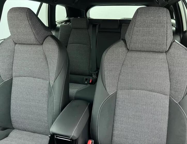 Toyota Corolla 9