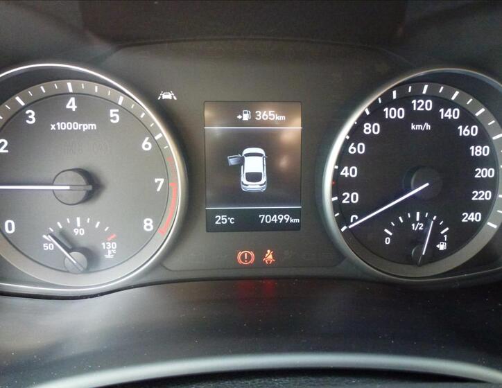 Hyundai i30 31