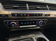 Audi Q7 30