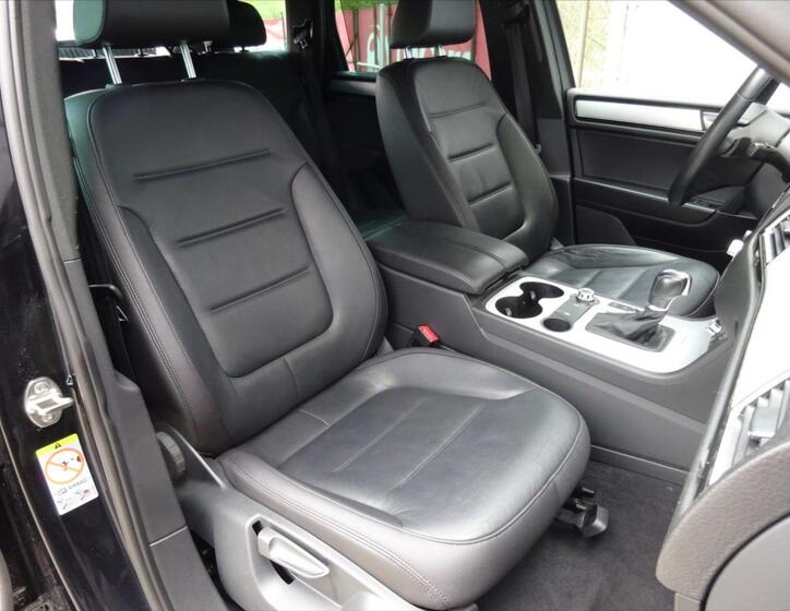 Volkswagen Touareg 14