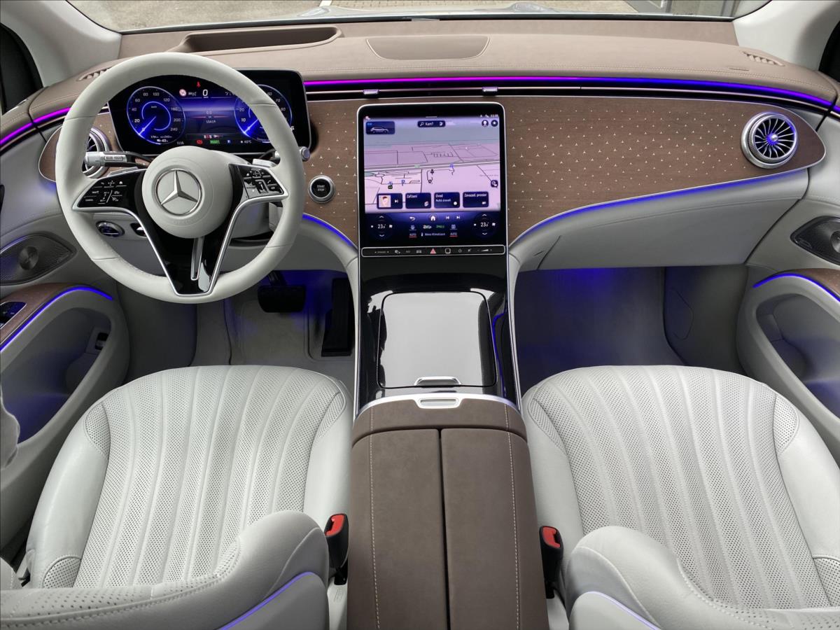 Mercedes-Benz EQS