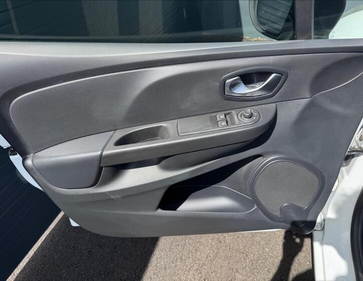 Renault Clio 21