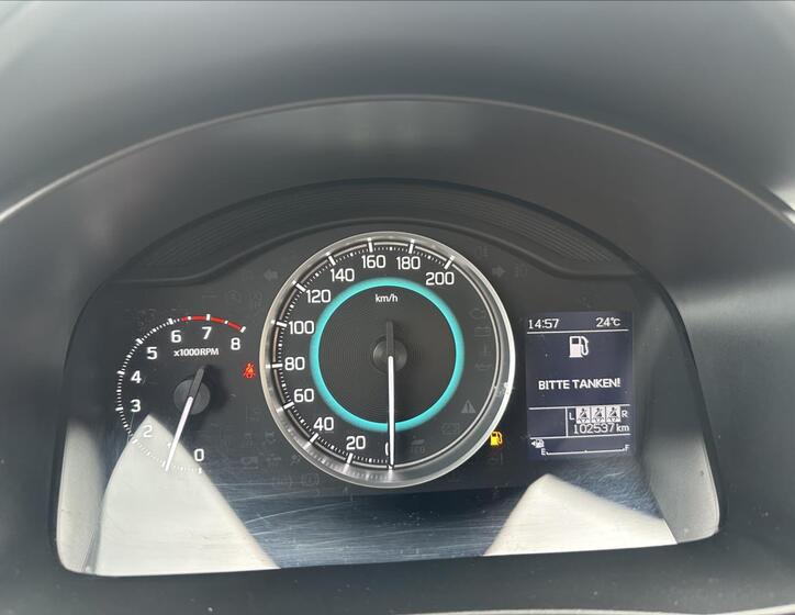 Suzuki Ignis 15