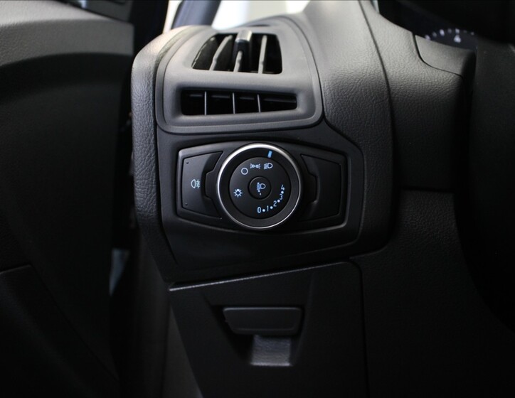 Ford Focus 16