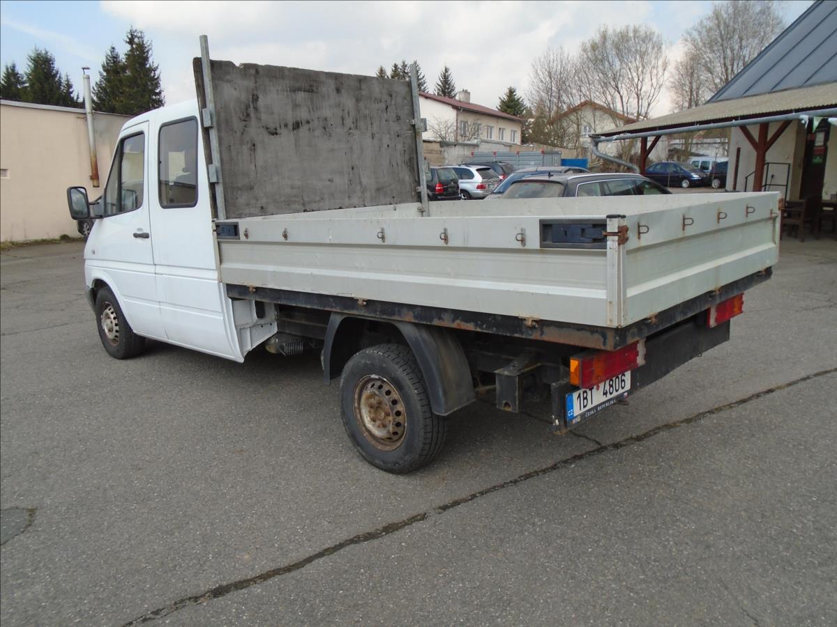 Mercedes-Benz 208