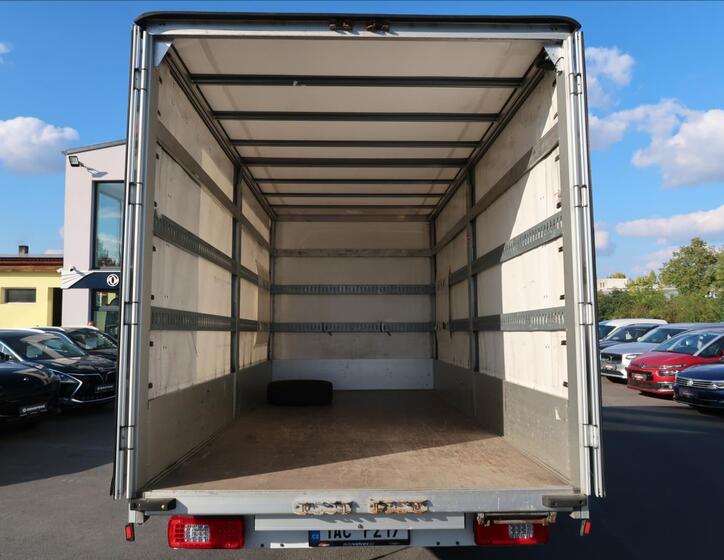 Mercedes-Benz Sprinter 19