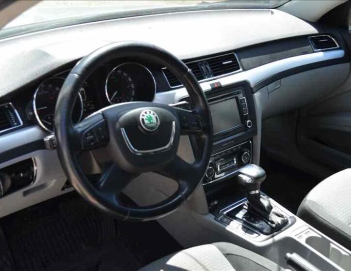 Škoda Superb 17