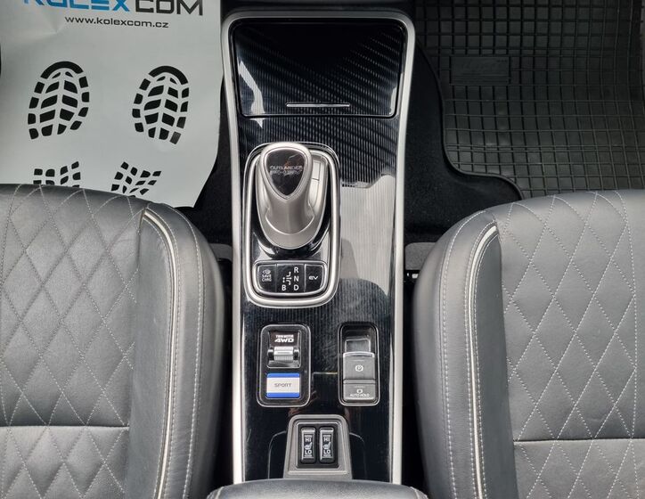 Mitsubishi Outlander 17