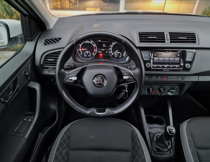 Škoda Fabia 12