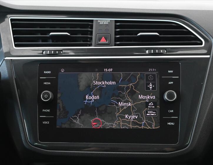Volkswagen Tiguan 19
