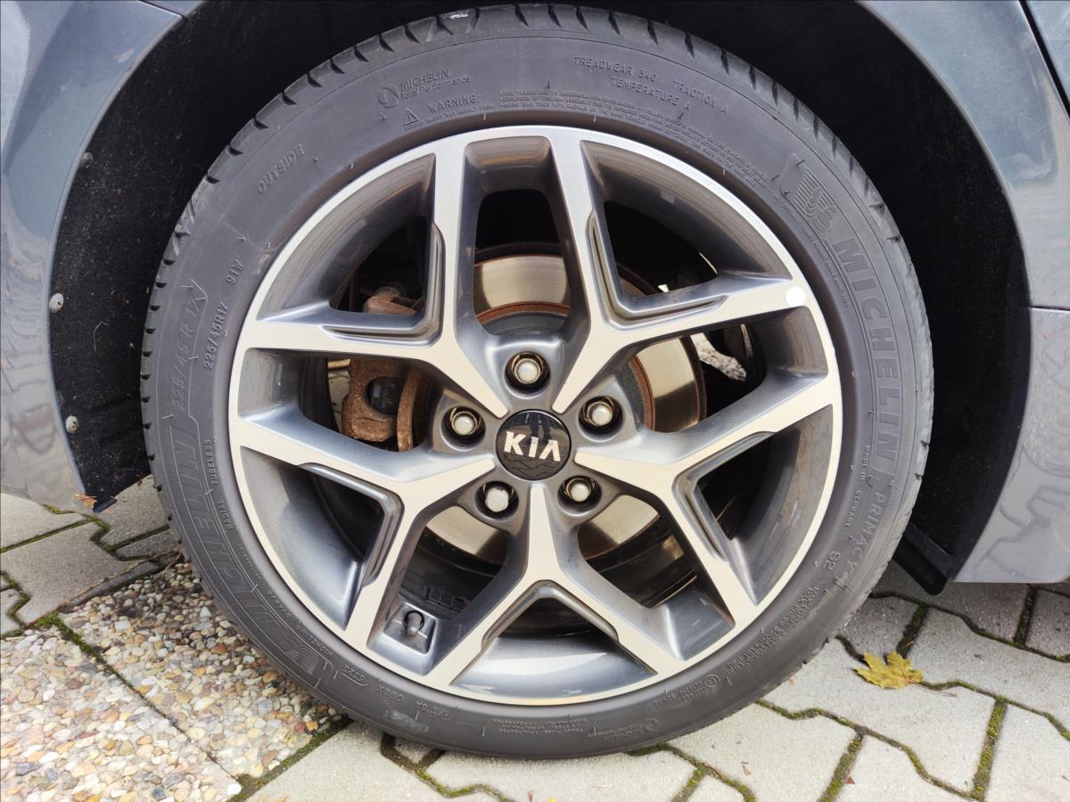 KIA ProCeed