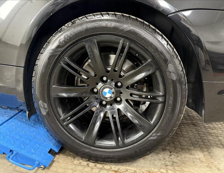 BMW Řada 6 33