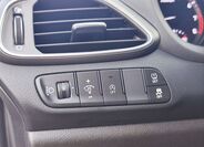 Hyundai i30 25