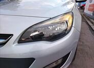 Opel Astra 9