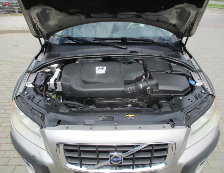 Volvo XC70 18