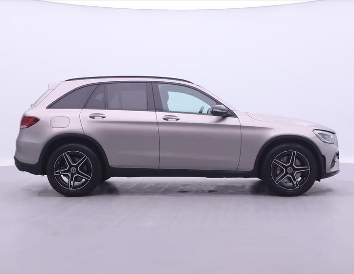 Mercedes-Benz GLC 8