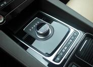Jaguar F-Pace 17