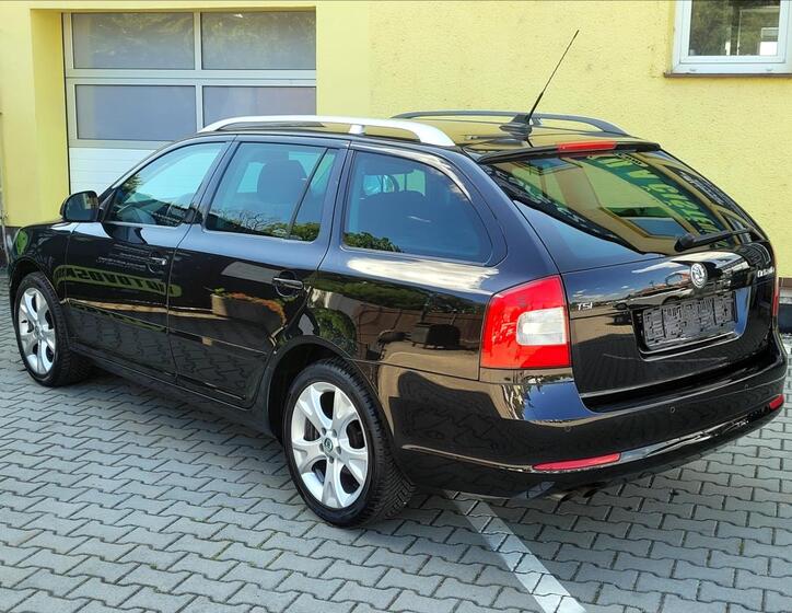 Škoda Octavia 10