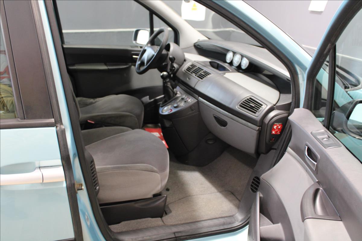Citroën C8