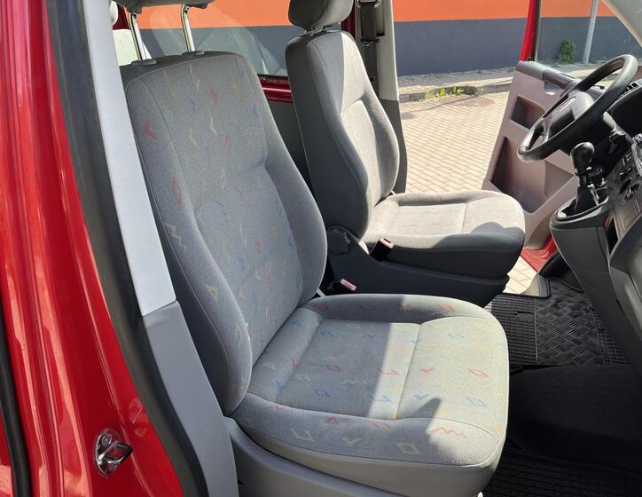 Volkswagen Transporter 12