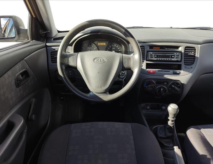 KIA Rio 9