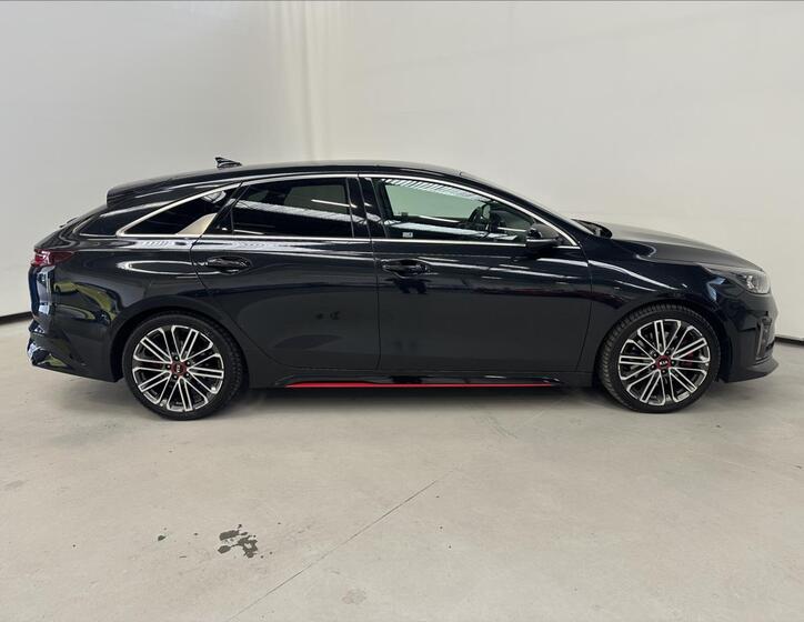 KIA ProCeed 3