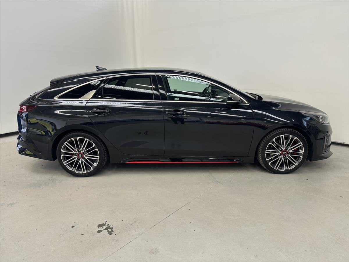 KIA ProCeed