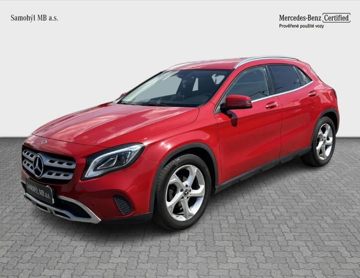 Mercedes-Benz GLA 1