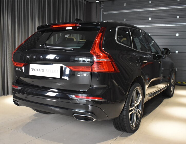 Volvo XC60 4