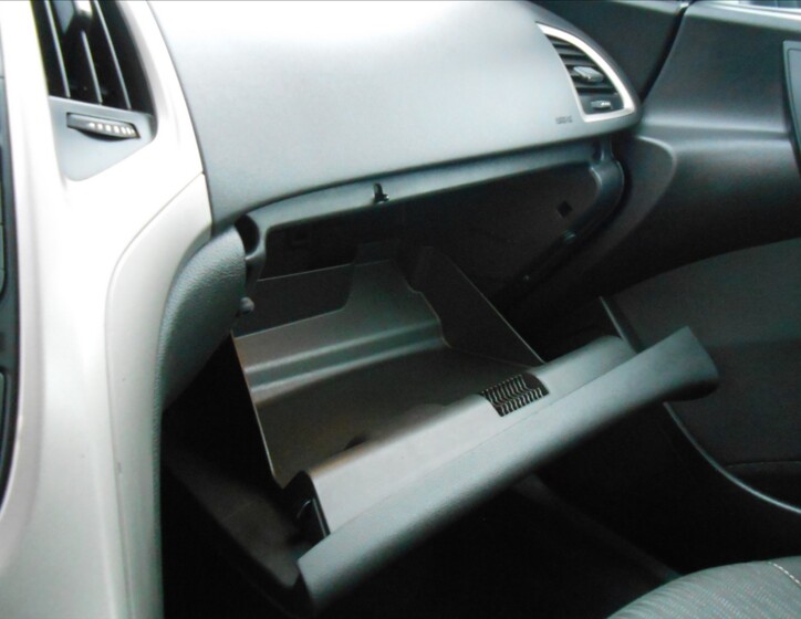 Opel Astra 16