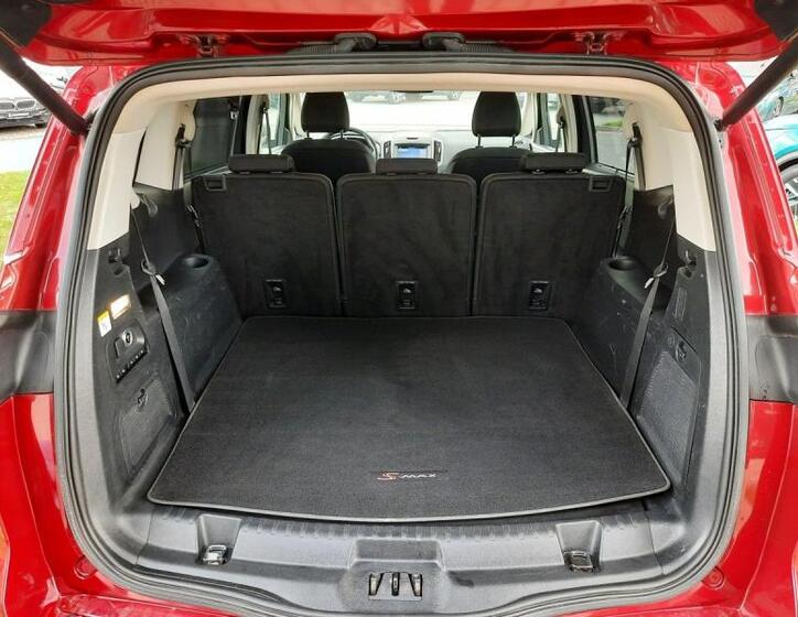 Ford S-MAX 6