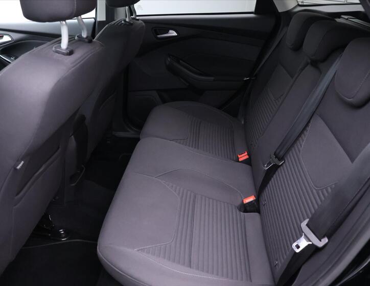 Ford Focus 14