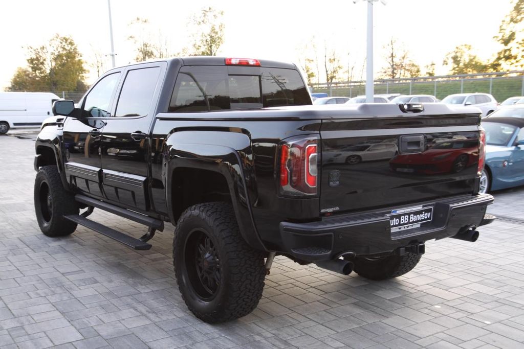 GMC Sierra