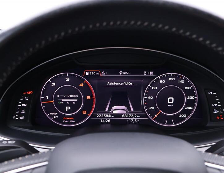 Audi Q7 23