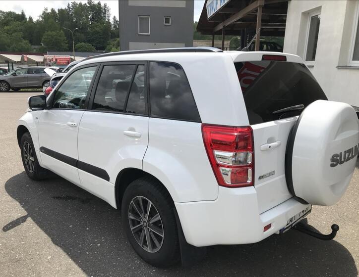 Suzuki Grand Vitara 7