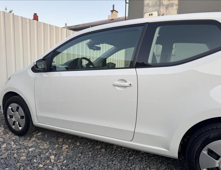 Volkswagen up! 18